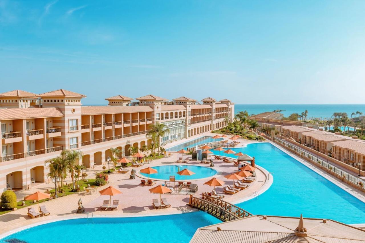 Coral Sea Beach And Aqua Park Ain Sukhna Exteriör bild